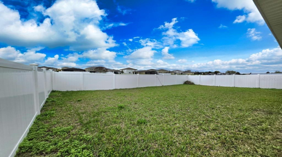 DAVENPORT, Florida 33896, 3 Bedrooms Bedrooms, ,2 BathroomsBathrooms,Residential,For Sale,ABERDEEN,0,MFRO6390733