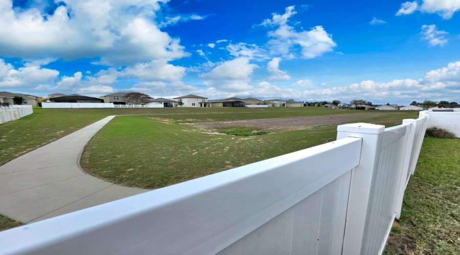 DAVENPORT, Florida 33896, 3 Bedrooms Bedrooms, ,2 BathroomsBathrooms,Residential,For Sale,ABERDEEN,0,MFRO6390733