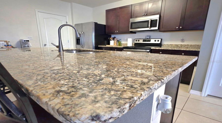 DAVENPORT, Florida 33896, 3 Bedrooms Bedrooms, ,2 BathroomsBathrooms,Residential,For Sale,ABERDEEN,0,MFRO6390733