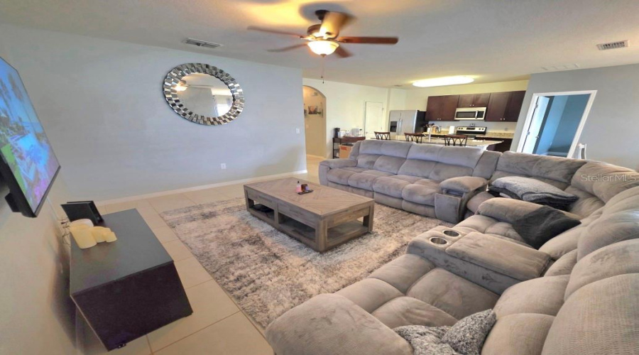 DAVENPORT, Florida 33896, 3 Bedrooms Bedrooms, ,2 BathroomsBathrooms,Residential,For Sale,ABERDEEN,0,MFRO6390733