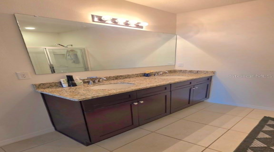 DAVENPORT, Florida 33896, 3 Bedrooms Bedrooms, ,2 BathroomsBathrooms,Residential,For Sale,ABERDEEN,0,MFRO6390733