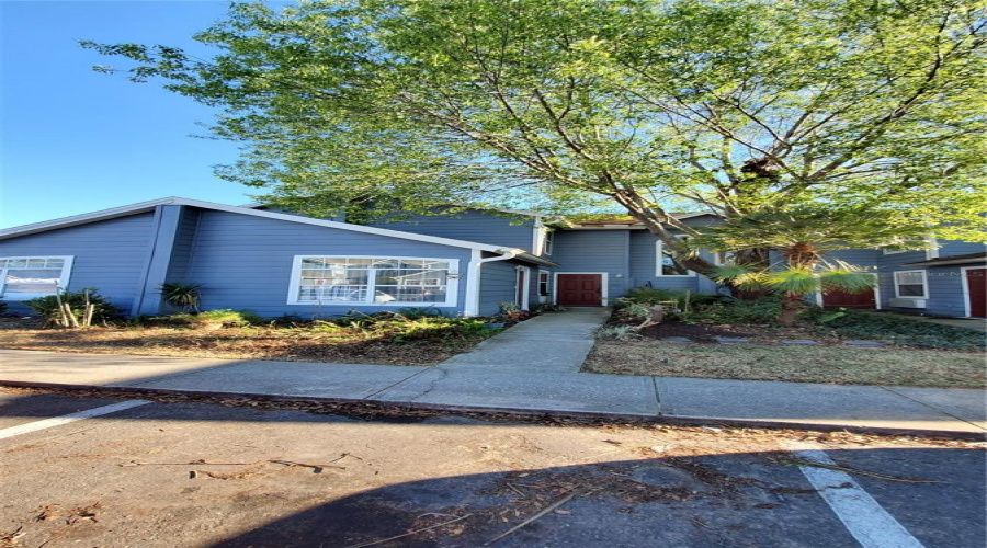 DAVENPORT, Florida 33897, 4 Bedrooms Bedrooms, ,3 BathroomsBathrooms,Residential,For Sale,MANGO,0,MFRG5108797