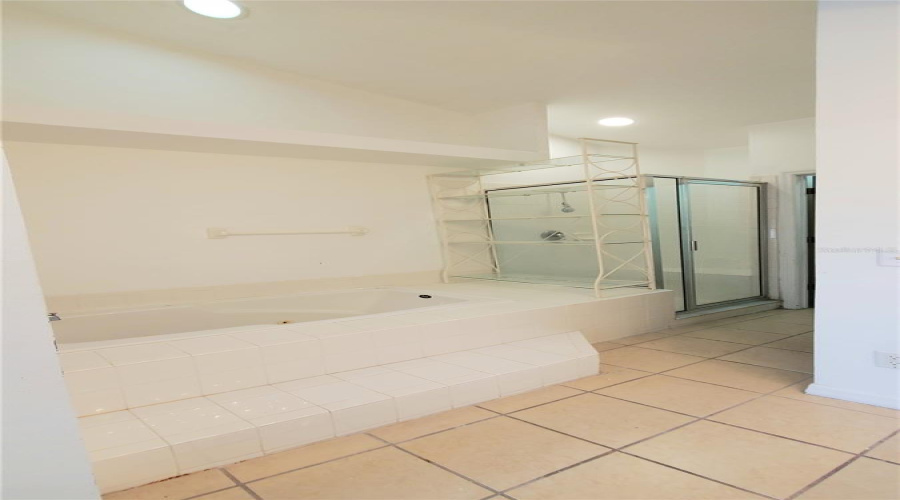 DAVENPORT, Florida 33897, 4 Bedrooms Bedrooms, ,3 BathroomsBathrooms,Residential,For Sale,MANGO,0,MFRG5108797