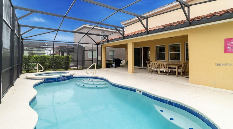 DAVENPORT, Florida 33837, 6 Bedrooms Bedrooms, ,5 BathroomsBathrooms,Residential,For Sale,BROAD OAK,0,MFRO6338003