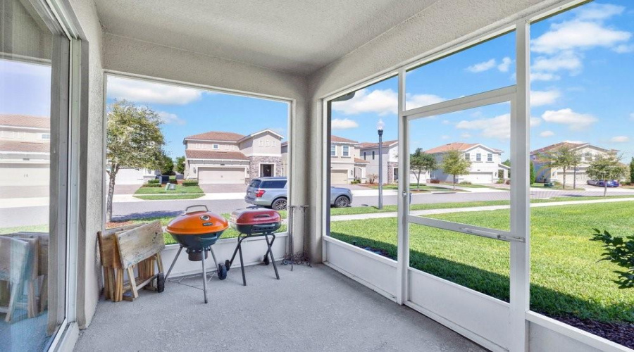 DAVENPORT, Florida 33896, 2 Bedrooms Bedrooms, ,2 BathroomsBathrooms,Residential,For Sale,QUAKER RIDGE,0,MFRO6390847