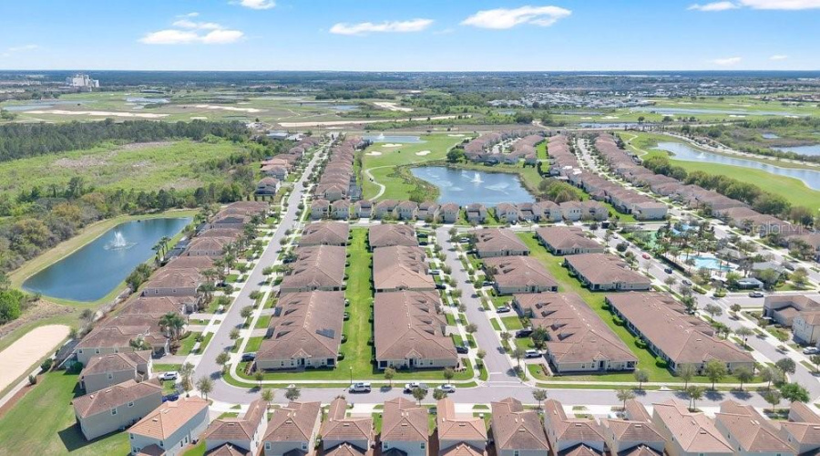 DAVENPORT, Florida 33896, 2 Bedrooms Bedrooms, ,2 BathroomsBathrooms,Residential,For Sale,QUAKER RIDGE,0,MFRO6390847