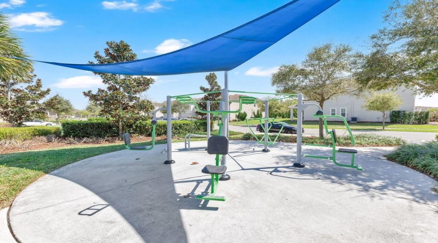 DAVENPORT, Florida 33896, 2 Bedrooms Bedrooms, ,2 BathroomsBathrooms,Residential,For Sale,QUAKER RIDGE,0,MFRO6390847