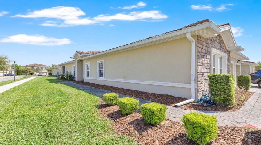 DAVENPORT, Florida 33896, 2 Bedrooms Bedrooms, ,2 BathroomsBathrooms,Residential,For Sale,QUAKER RIDGE,0,MFRO6390847