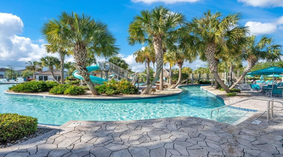 DAVENPORT, Florida 33896, 2 Bedrooms Bedrooms, ,2 BathroomsBathrooms,Residential,For Sale,QUAKER RIDGE,0,MFRO6390847