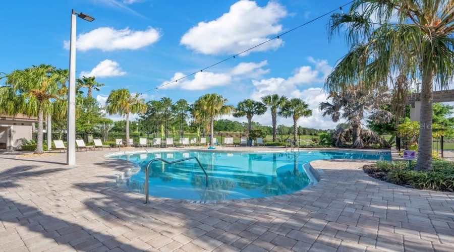 DAVENPORT, Florida 33896, 2 Bedrooms Bedrooms, ,2 BathroomsBathrooms,Residential,For Sale,QUAKER RIDGE,0,MFRO6390847