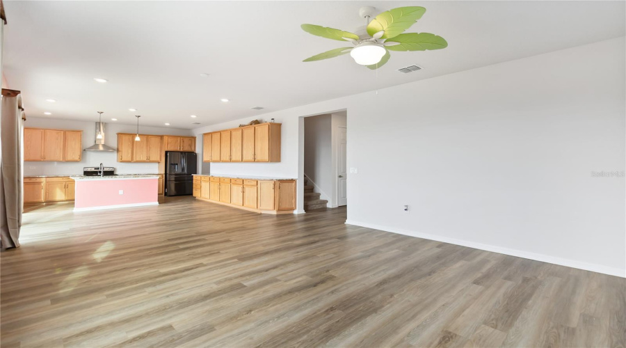 DAVENPORT, Florida 33837, 5 Bedrooms Bedrooms, ,3 BathroomsBathrooms,Residential,For Sale,MAGNOLIA,0,MFRS5145854