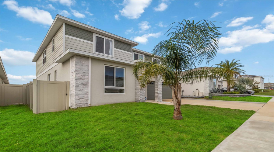 DAVENPORT, Florida 33837, 5 Bedrooms Bedrooms, ,3 BathroomsBathrooms,Residential,For Sale,MAGNOLIA,0,MFRS5145854