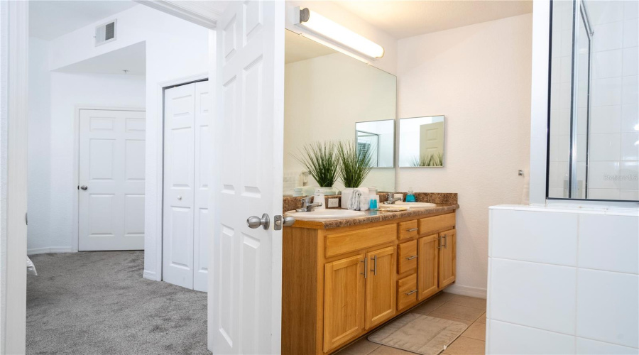 KISSIMMEE, Florida 34747, 2 Bedrooms Bedrooms, ,2 BathroomsBathrooms,Residential,For Sale,TREASURE TROVE,0,MFRS5145525