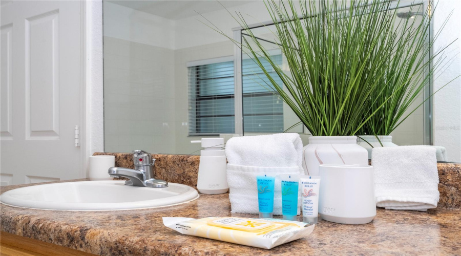 KISSIMMEE, Florida 34747, 2 Bedrooms Bedrooms, ,2 BathroomsBathrooms,Residential,For Sale,TREASURE TROVE,0,MFRS5145525