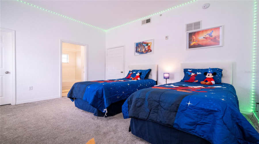 KISSIMMEE, Florida 34747, 2 Bedrooms Bedrooms, ,2 BathroomsBathrooms,Residential,For Sale,TREASURE TROVE,0,MFRS5145525