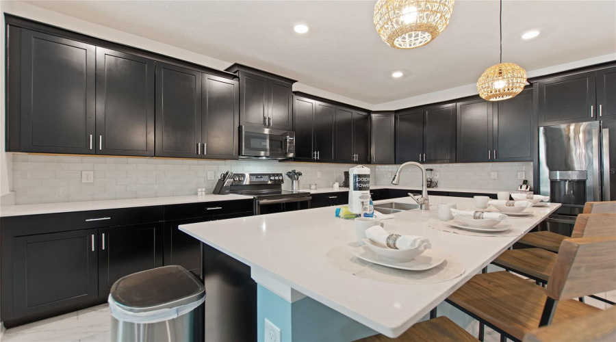 KISSIMMEE, Florida 34746, 6 Bedrooms Bedrooms, ,5 BathroomsBathrooms,Residential,For Sale,PROLOGUE,0,MFRO6390768