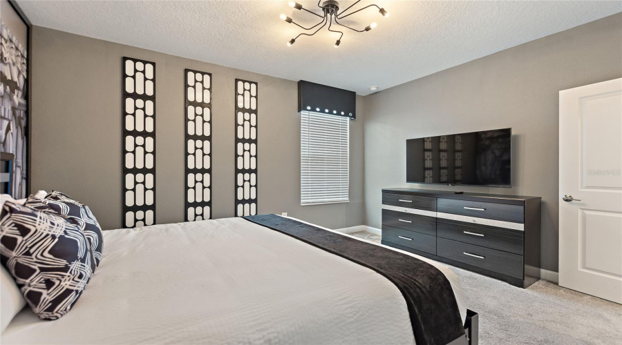 KISSIMMEE, Florida 34746, 6 Bedrooms Bedrooms, ,5 BathroomsBathrooms,Residential,For Sale,PROLOGUE,0,MFRO6390768