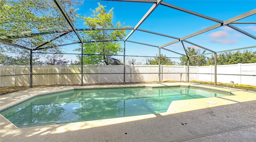 DAVENPORT, Florida 33837, 5 Bedrooms Bedrooms, ,3 BathroomsBathrooms,Residential,For Sale,KNOLLWOOD,0,MFRO6390045