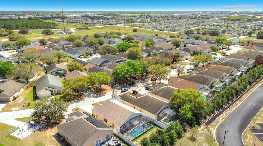 DAVENPORT, Florida 33837, 5 Bedrooms Bedrooms, ,3 BathroomsBathrooms,Residential,For Sale,KNOLLWOOD,0,MFRO6390045