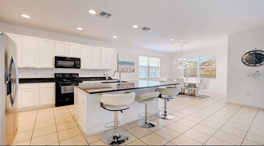 KISSIMMEE, Florida 34746, 5 Bedrooms Bedrooms, ,5 BathroomsBathrooms,Residential,For Sale,MONADO,0,MFRS5145836