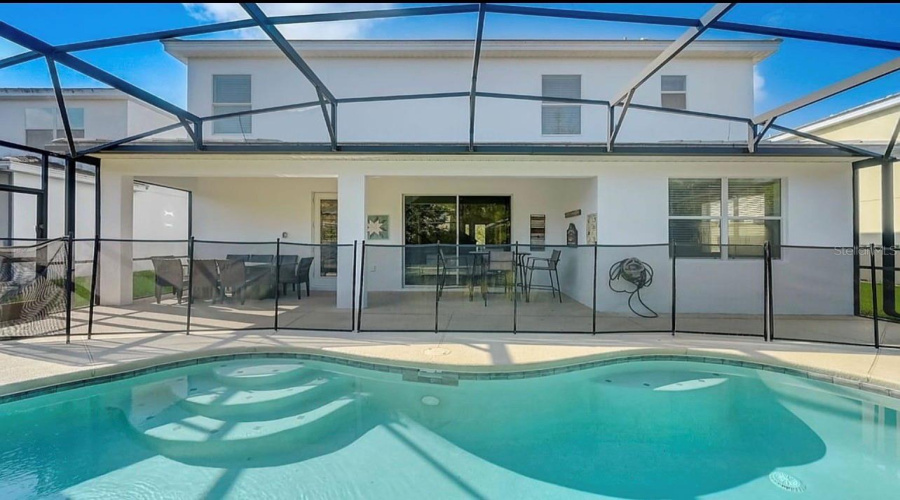 KISSIMMEE, Florida 34746, 5 Bedrooms Bedrooms, ,5 BathroomsBathrooms,Residential,For Sale,MONADO,0,MFRS5145836