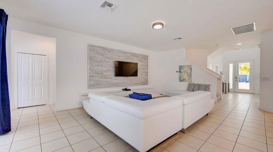 KISSIMMEE, Florida 34746, 5 Bedrooms Bedrooms, ,5 BathroomsBathrooms,Residential,For Sale,MONADO,0,MFRS5145836