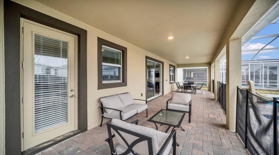 DAVENPORT, Florida 33896, 8 Bedrooms Bedrooms, ,5 BathroomsBathrooms,Residential,For Sale,CHALLENGE,0,MFRTB8486873