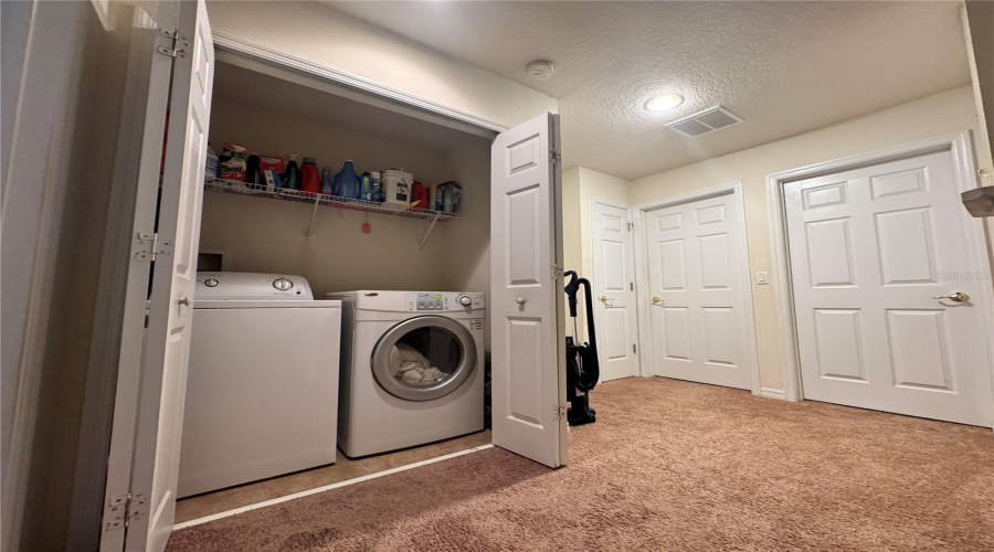 ORLANDO, Florida 32836, 4 Bedrooms Bedrooms, ,3 BathroomsBathrooms,Residential,For Sale,LEELAND ARCHER,0,MFRO6390960