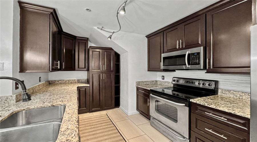 CELEBRATION, Florida 34747, 4 Bedrooms Bedrooms, ,2 BathroomsBathrooms,Residential,For Sale,CENTERVALE,0,MFRO6390967