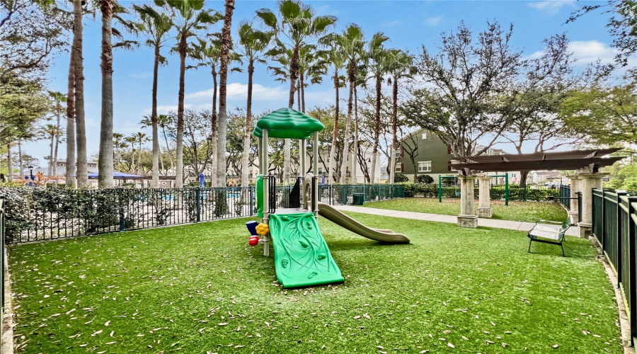 CELEBRATION, Florida 34747, 4 Bedrooms Bedrooms, ,2 BathroomsBathrooms,Residential,For Sale,CENTERVALE,0,MFRO6390967