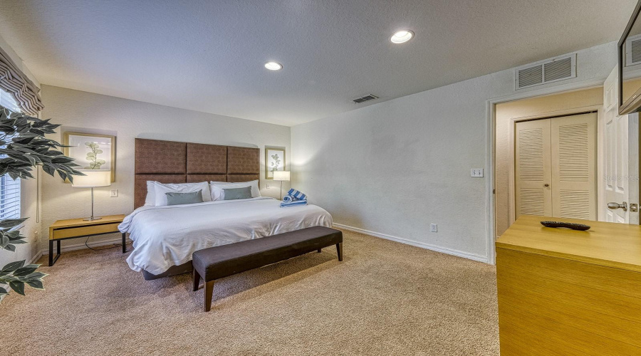 KISSIMMEE, Florida 34746, 4 Bedrooms Bedrooms, ,3 BathroomsBathrooms,Residential,For Sale,CORVETTE,0,MFRO6390083