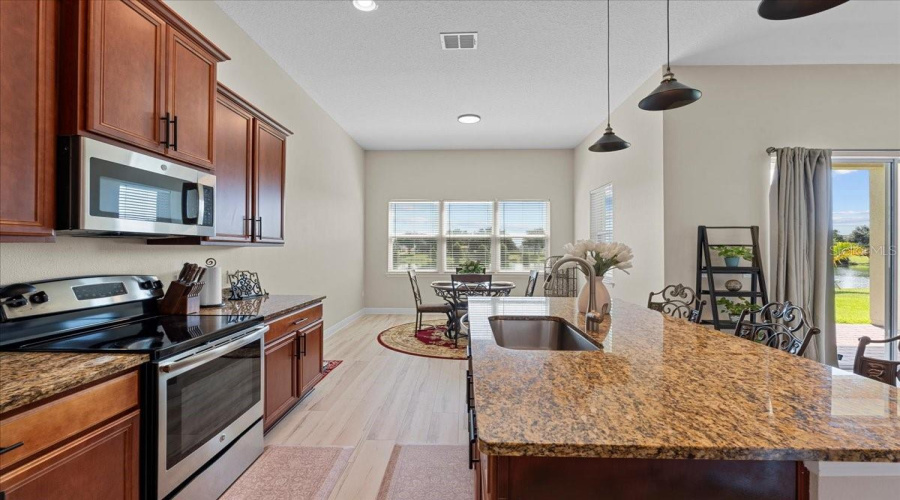 KISSIMMEE, Florida 34746, 3 Bedrooms Bedrooms, ,2 BathroomsBathrooms,Residential,For Sale,PARADISO,0,MFRO6341896