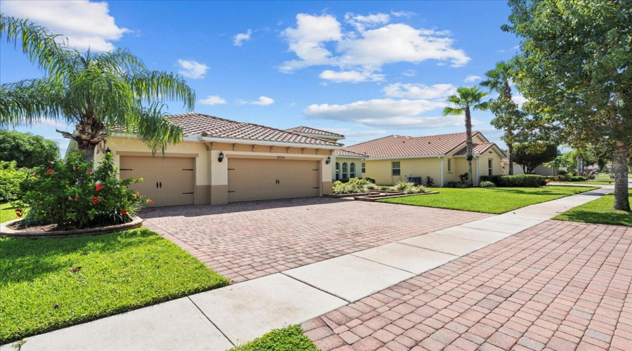 KISSIMMEE, Florida 34746, 3 Bedrooms Bedrooms, ,2 BathroomsBathrooms,Residential,For Sale,PARADISO,0,MFRO6341896