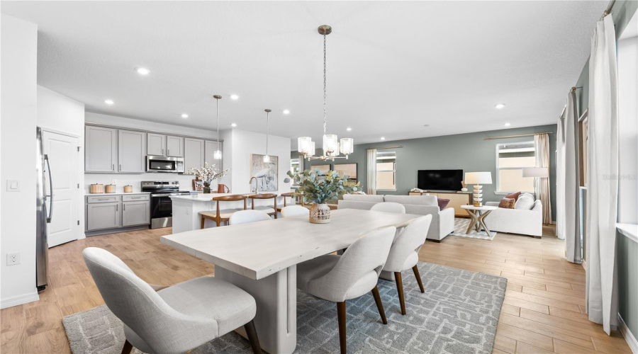 DAVENPORT, Florida 33837, 4 Bedrooms Bedrooms, ,2 BathroomsBathrooms,Residential,For Sale,MEADOW WALK,0,MFRO6389484