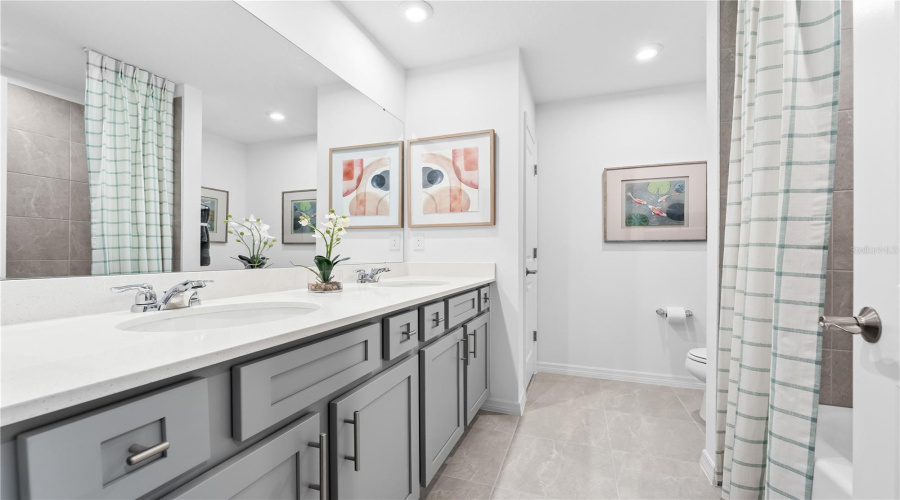 DAVENPORT, Florida 33837, 4 Bedrooms Bedrooms, ,2 BathroomsBathrooms,Residential,For Sale,MEADOW WALK,0,MFRO6389484