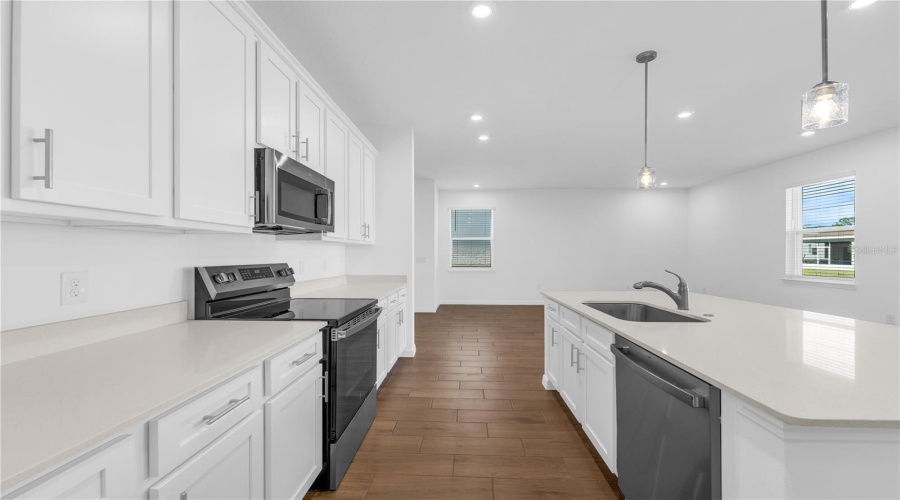 DAVENPORT, Florida 33837, 4 Bedrooms Bedrooms, ,2 BathroomsBathrooms,Residential,For Sale,MEADOW WALK,0,MFRO6389450