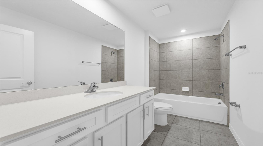 DAVENPORT, Florida 33837, 4 Bedrooms Bedrooms, ,2 BathroomsBathrooms,Residential,For Sale,MEADOW WALK,0,MFRO6389450