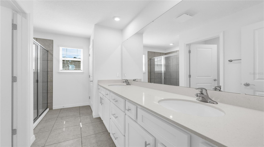 DAVENPORT, Florida 33837, 4 Bedrooms Bedrooms, ,2 BathroomsBathrooms,Residential,For Sale,MEADOW WALK,0,MFRO6389450