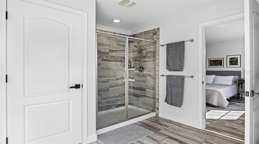 DAVENPORT, Florida 33896, 4 Bedrooms Bedrooms, ,4 BathroomsBathrooms,Residential,For Sale,SHINNECOCK HILLS,0,MFRO6341848