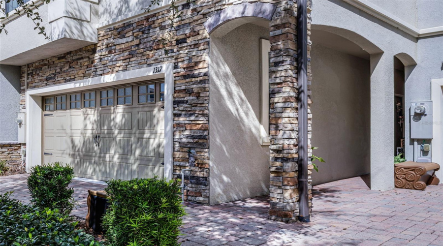 DAVENPORT, Florida 33896, 4 Bedrooms Bedrooms, ,4 BathroomsBathrooms,Residential,For Sale,SHINNECOCK HILLS,0,MFRO6341848