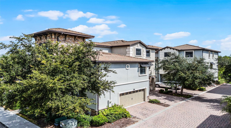 DAVENPORT, Florida 33896, 4 Bedrooms Bedrooms, ,4 BathroomsBathrooms,Residential,For Sale,SHINNECOCK HILLS,0,MFRO6341848