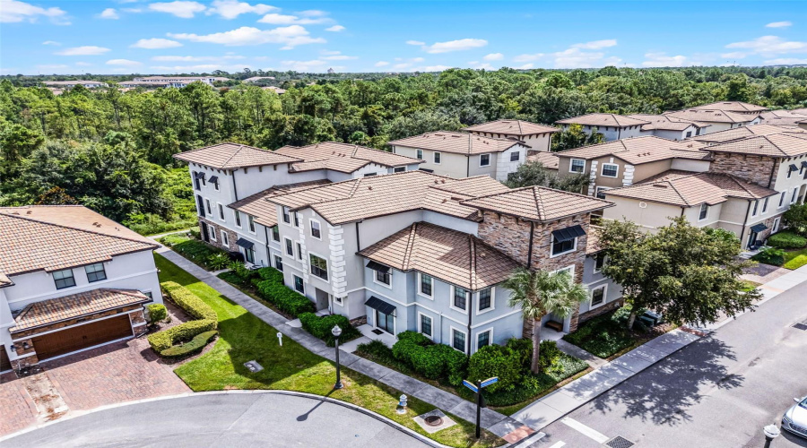 DAVENPORT, Florida 33896, 4 Bedrooms Bedrooms, ,4 BathroomsBathrooms,Residential,For Sale,SHINNECOCK HILLS,0,MFRO6341848