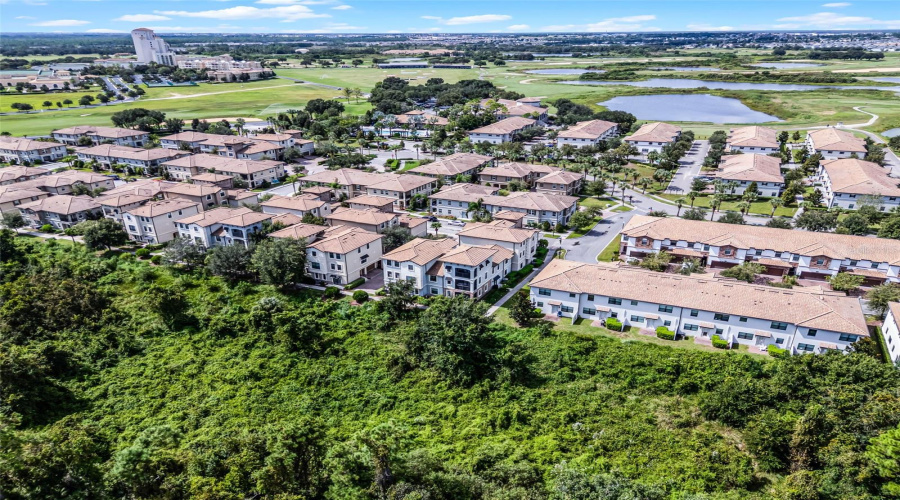 DAVENPORT, Florida 33896, 4 Bedrooms Bedrooms, ,4 BathroomsBathrooms,Residential,For Sale,SHINNECOCK HILLS,0,MFRO6341848