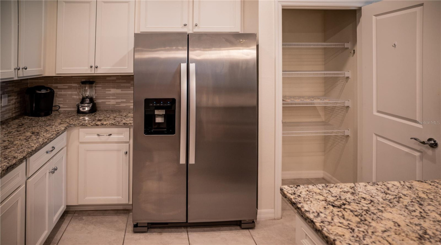 DAVENPORT, Florida 33897, 5 Bedrooms Bedrooms, ,4 BathroomsBathrooms,Residential,For Sale,JETTY,0,MFRL4955280