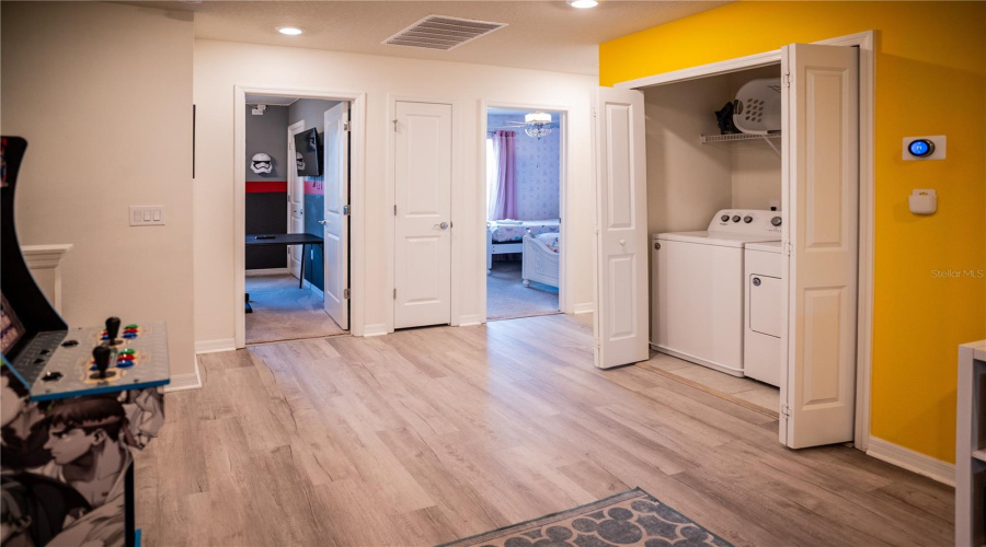 DAVENPORT, Florida 33897, 5 Bedrooms Bedrooms, ,4 BathroomsBathrooms,Residential,For Sale,JETTY,0,MFRL4955280