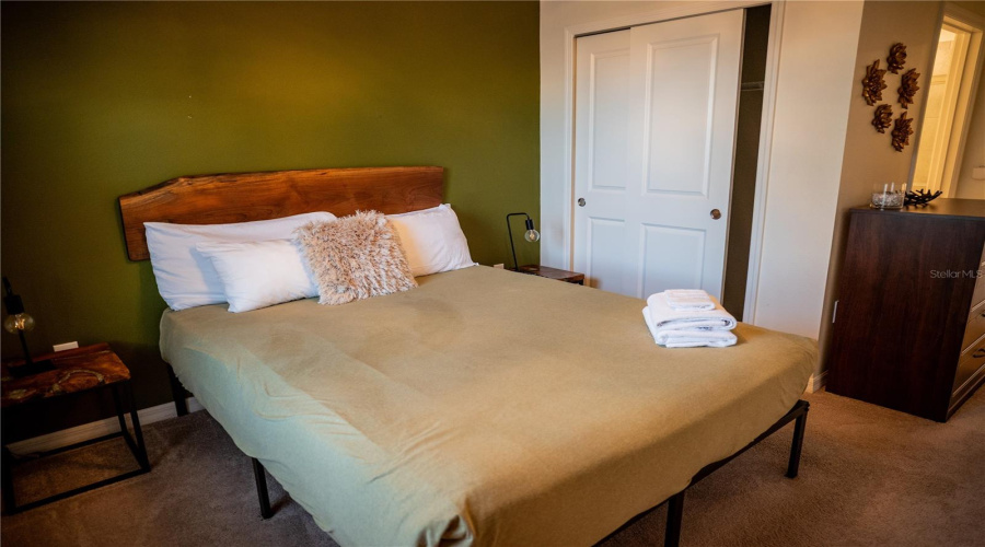 DAVENPORT, Florida 33897, 5 Bedrooms Bedrooms, ,4 BathroomsBathrooms,Residential,For Sale,JETTY,0,MFRL4955280