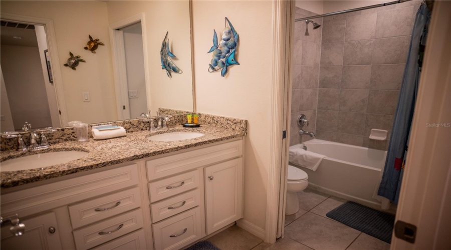 DAVENPORT, Florida 33897, 5 Bedrooms Bedrooms, ,4 BathroomsBathrooms,Residential,For Sale,JETTY,0,MFRL4955280