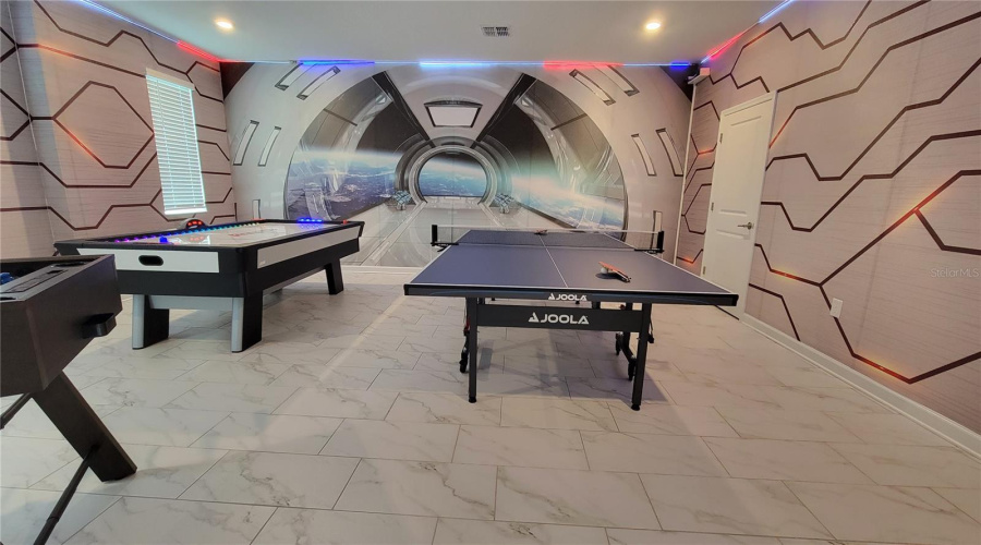 KISSIMMEE, Florida 34746, 8 Bedrooms Bedrooms, ,5 BathroomsBathrooms,Residential,For Sale,PARAGRAPH,0,MFRO6357177