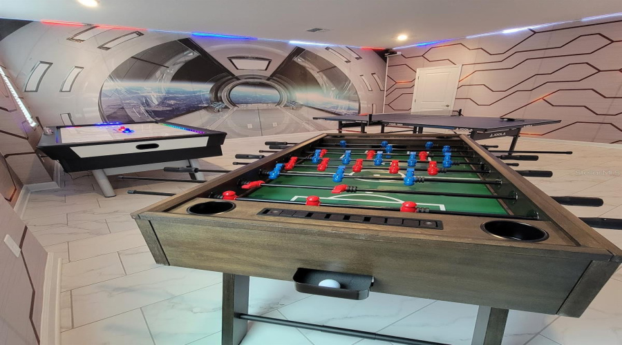 KISSIMMEE, Florida 34746, 8 Bedrooms Bedrooms, ,5 BathroomsBathrooms,Residential,For Sale,PARAGRAPH,0,MFRO6357177