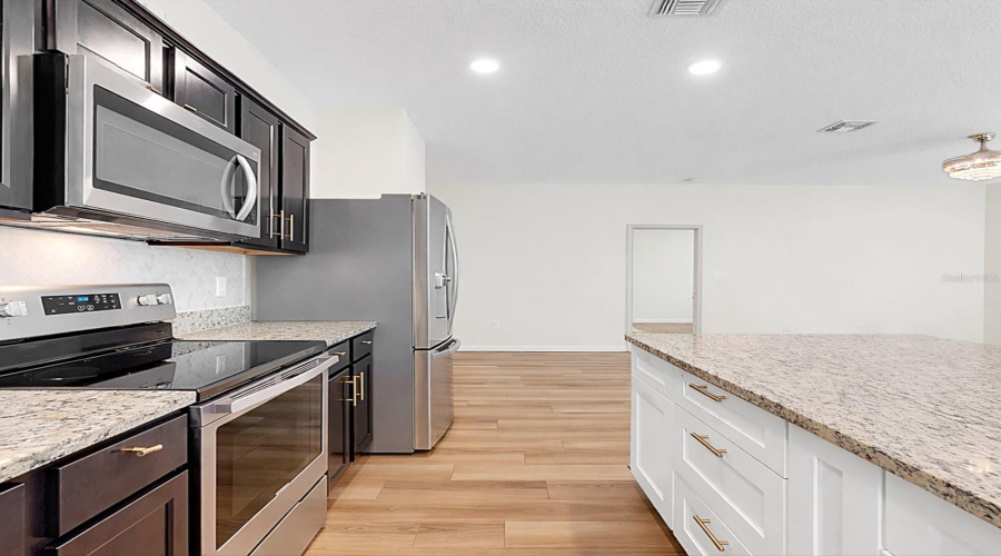 DAVENPORT, Florida 33837, 3 Bedrooms Bedrooms, ,2 BathroomsBathrooms,Residential,For Sale,ORCHID GROVE,0,MFRS5145906